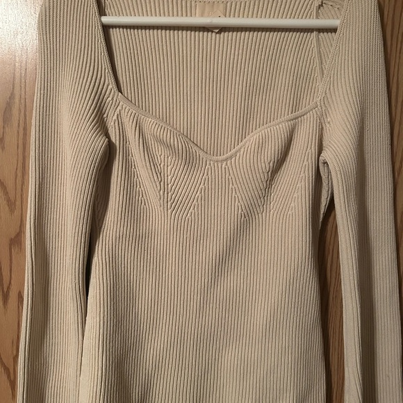 H&M Cream Ribbed Knit Top - Picture 2 of 9